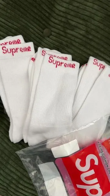 preme socks ^ #fashiontiktok #affordablefashion #supreme #socks #fyp 