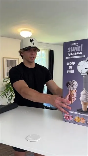 Soft serve summerr 🍦🤩 #summer #ninjacreami #ninjacreamisoftserve #icecream #proteinicecream 