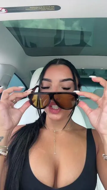 these are actual perfection #sunglasses #dealsforyoudays 