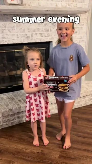 Making summer memories one s'more at a time! 🔥🍫 #family #fathersdaygift 