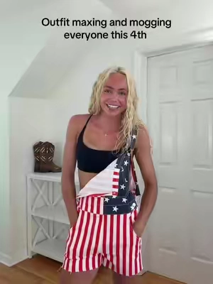 5’5” wearing women’s small 🇺🇸🇺🇸🇺🇸