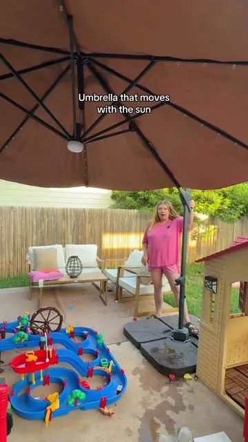 This umbrella has actually made me appreciate our backyard #umberella #offsetumbrella #outdoordecor #sunshade #dealsforyoudays 