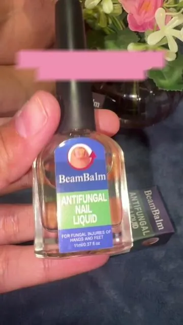 "Bueno... ¡NI SE LES OCURRA comprar esto si quieren seguir escondiendo sus pies! ❌🦶 Mi esposo tenía las uñas fatales por un hongo horrible y por andar buscando de todo allá afuera, nada le funcionaba. Pero miren la bomba que encontramos en image.png 😱 En solo 7 días se empieza a ver el cambio total: limpia, fortalece y les devuelve el brillo natural. ¡Tienen que probarlo en casa! 👇✨"#NoLoCompres  #UñasSaludables  #CuidadoDePies  #HongosEnLasUñas  #EsposoEfectivo    