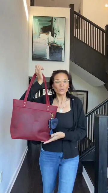 I’m loving my Montana tote from @@PORTLAND LEATHER GOODS##Inverted##plgpartner##leathertok##dealsforyoudays##mombag