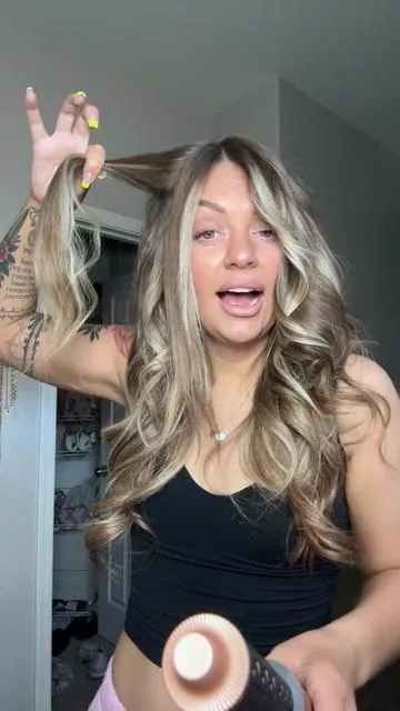 Oh we are so on sale honey, this is the air wrap of your dreams. I love my Dreame Airstyle Suite! #airstyle #dreameus #airwrap #dealsforyoudays #curls 