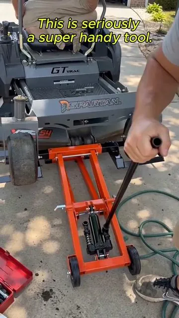 #vevor #lawnmowerlift #hydraulicjack #mowermaintenance #fathersdaygift 