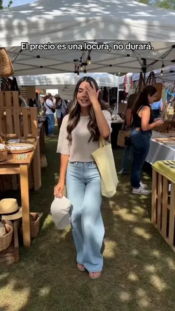 Sin duda, este sombrero fue diseñado por una mujer.      . #sunhat #hathack #DealsForYouDays  #tiktokmadermebuyit #tiktokshopfinds 