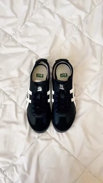 brand new onitsuka tiger shoes! these are the black/white mexico 66 🤍 so comfortable, can’t wait to keep wearing them out more 💌 #onitsukatigermexico66 #onitsukatiger #shoes #mexico66 #sneakers 