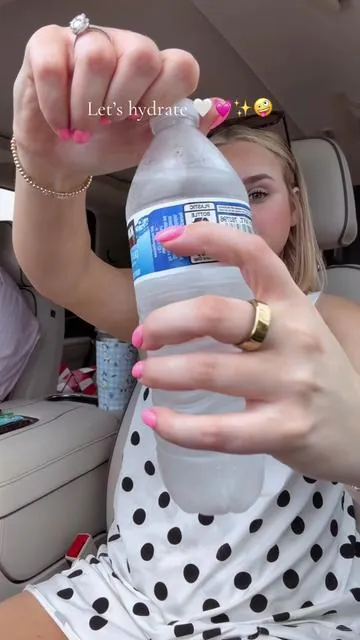 My favorite way to hydrate 🎀⚡️🥰😍 #bloom 