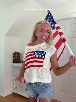 Got a medium for over sized fit. 5’5” 125lbs! SO CUTE RIGHT??? ❤️🤍💙🇺🇸🇺🇸 #4th #4thofjulyoutfit #patriotic #usa #4thofjuly 