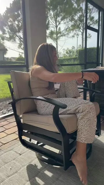 ✨ Your patio seating just got an upgrade! These chairs rock AND swivel for the ultimate relaxation. 🪑☀️ Grab one for a cozy corner or a set of two for the perfect conversation spot. Available in multiple color options to match your outdoor style! 🌿 #PatioFurniture #OutdoorLiving #SwivelChair #RockingChair #kullavik 