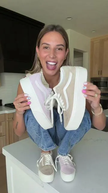 they’re my favvv vans 🤍