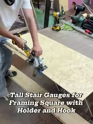 ¡Deja de medir la misma tabla una y otra vez! Este medidor tipo Stair Gauge fija las medidas en segundos para cortes rápidos y precisos 🪚 Imprescindible para carpinteros y amantes del bricolaje. ¡Aprovecha la oferta antes de que termine! 🔥👇 #Carpinteria #HerramientasDIY #StairGauge #Carpintero #TikTokMeLoCompre