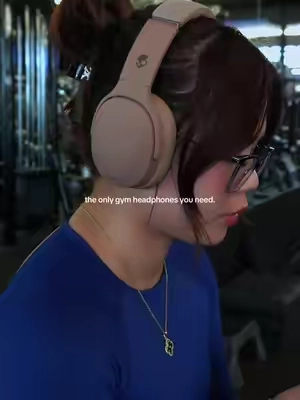 a gym essential — these noise cancelling headphones ☁️ @Skullcandy #skullcandy #headphones #noisecancellingheadphones #dealsforyoudays 