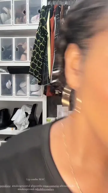 Lip combo MAC @M·A·C Cosmetics  #lipsticklove  #makeuptutorial #lipcombo #maccosmetics #dealsforyoudays 
