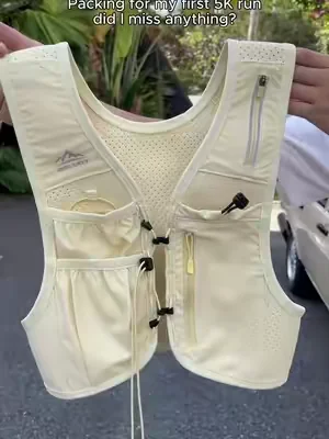 Come and grab your running vest!#runningvest #Zelvot #runninggear #OutdoorGear #hydrationvest 