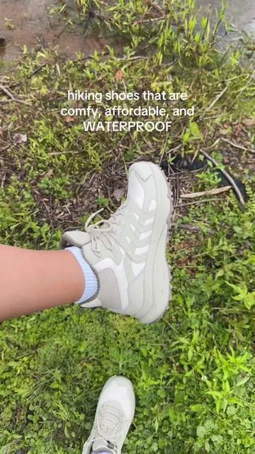 Literally walking in a lake and still completely dry 👏🏼 #hikingshoes #nortiv8 #waterproofshoes #hikingoutfits #dealsforyoudays 