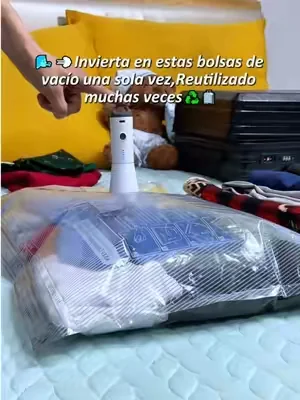 Stop stuffing your winter coats and heavy sweaters in the closet with ths vacwum storage set. Fold, close, press the button and watch it shrink. Space-saving, no mess, perfect for the family or for traveling! 👚🛍 Click the link and start packing now! Deja de llenar tus abrigos de invierno y sueteres pesados en el armario con este conjunto de almacenamiento al vacío. Dobla, cierra, presiona el botón y mira cómo se encoge. Ahorro de espacio, sin desorden, perfecto para la familia o para viajar! Haga clic en el enlace y empacar ahora! 👕✨ #foryoupage  #TrucoDeViaje #packsmart  #OrganizadorAlVacio #BolsaViajeAl