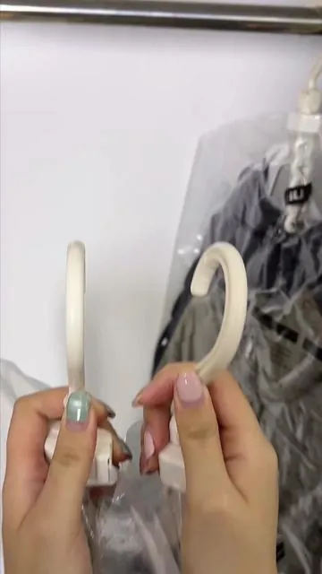 Small closet GAME CHANGER. Add this to your spring cleaning list! #springcleaning #closetorganization #homeorganization #summerwins  #DealsForYourDays