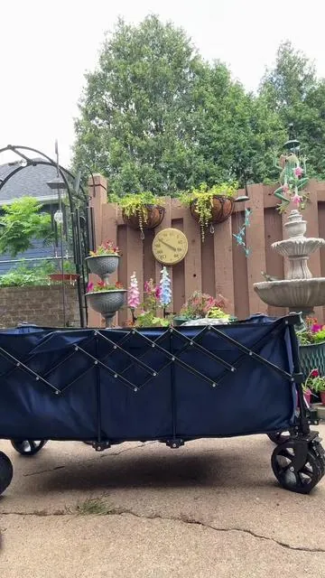 A cart you can really “get into” 😅 Great for gardening, craft shows, moving, anything where you need to transport heavy stuff.  Compact, but holds up to the task! 