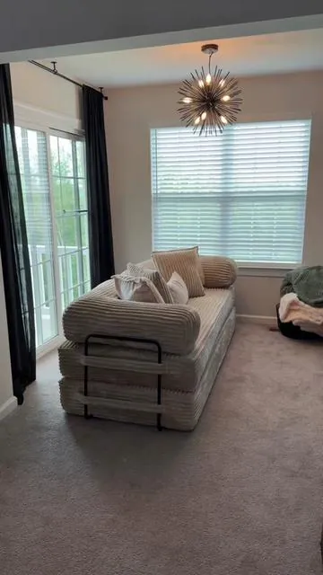 Obsessed with this convertible sofa bed! 🤍  #convertiblesofabed #bonelesssofa #dealsforyoudays #tiktokshopdealsforyoudays #summerwins 