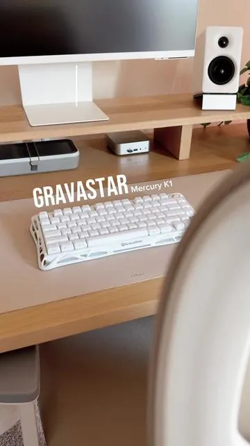 I was excited when Gravastar released the Mercury K1 in Opaline White, and it somehow looks even better in person 🤍✨ #keebtok #creamykeyboards #mechanicalkeyboard #gravastar #cozydesksetup @GravastarTikTok 