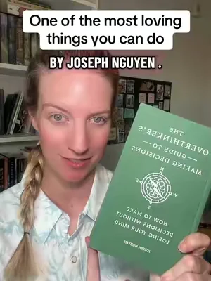 💙 #overthinkers #overthinkersguidetomakingdecisions #josephnguyen @itsjosephnguyen 