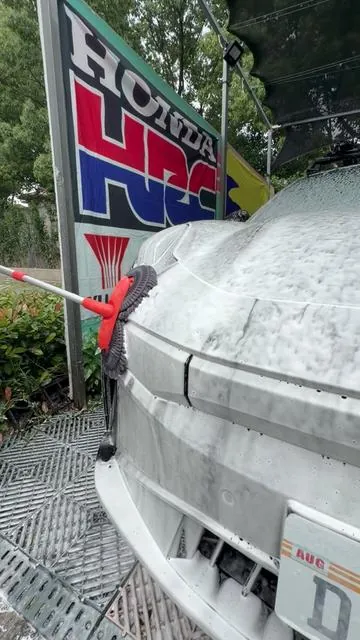 This handy car washing Mop has been great this summer cutting down the time it takes to wash my vehicles. #Mop #carwashingmop #cardetailing #detailing#fathersdaygift 