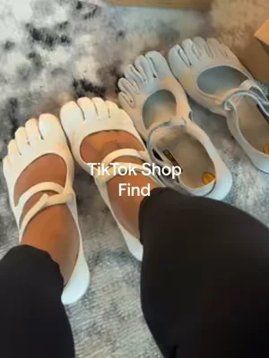 The 2026 summer shoe! #summerwins #vibramfivefingers #sunmerfashion #dealsforyoudays #summerfashion 