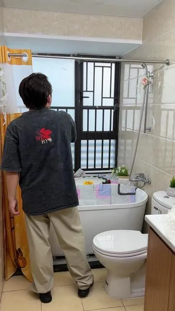 Esta Cortina Es Súper Práctica#showercurtain #tiktokfind #homesupplies #easyinstall #freeshipping 