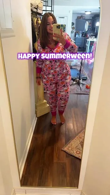 #summerween #halloweenlover #loungewear #pajamas #jordannjammies @Jordann Jammies  