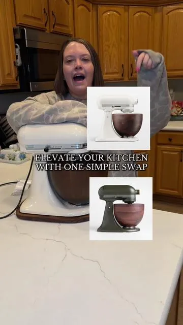 Such a simple way to elevate the look of your mixer without having to replace the entire thing 🤎🙌🏼 absolutely loving the look of this wooden mixing bowl from @SpaceAid! #spaceaid #mixingbowl #woodenbowl #standmixer #kitchenaidmixer 