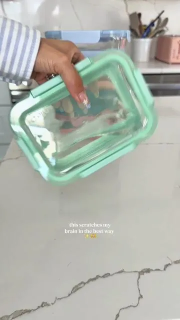 it’s the fact that they are glass and still come with silicone sleeves #ello #foodstoragecontainers #backtoschool #mealprepcontainers 