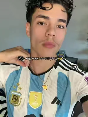 who’s winning the world cup? 🏆 #worldcup #necklace #mundial #dealsforyoudays