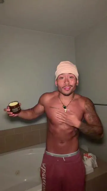 #bodybutters #menskincare #colognesformen #smellinggood #organicproduct 