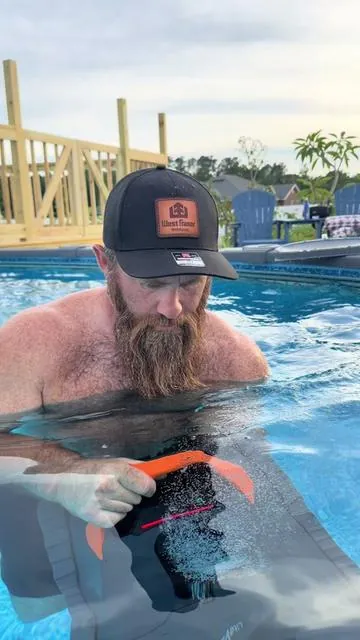#poolvacuum #robotvaccuum #poolcleaning #poolmaintenance #fathersday 