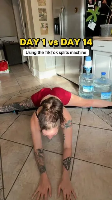 Looks like torture, but feels amazing to open up your hips! If you want your splits get this!!! #splits #flexibilitychallenge #flexible #dealsforyoudays 