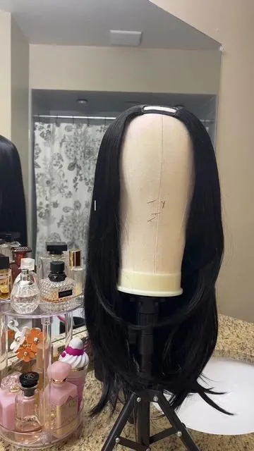 Summer hair made easy ☀️✨ This pre-layered yaki U-part wig is breathable, heat resistant, and under $30. The clips and combs make installation quick, so you can get a natural look in minutes. #orlandoinfluencer #TikTokShopFinds #WigTok #UPartWig 