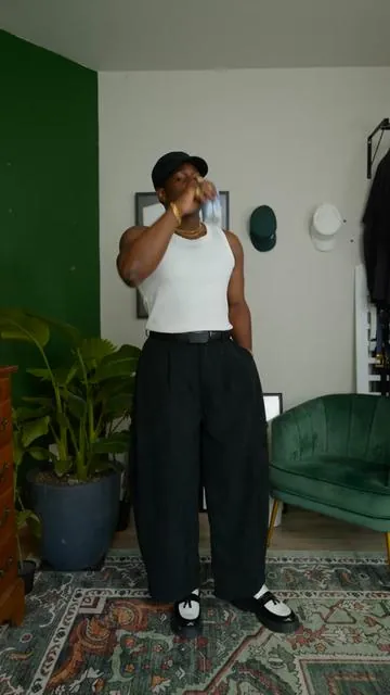 Finding a white tank top that doesn’t feel flimsy is harder than it should be. What stood out to me here is the thicker ribbed fabric, the comfortable stretch, and the way it keeps its shape after wearing it. It gives you that clean, fitted look without feeling restrictive. Great for layering, vacation outfits, casual streetwear, men’s basics, or simply upgrading your everyday wardrobe. If you’re looking for a men’s ribbed tank top, fitted sleeveless shirt, muscle tank, or versatile summer top, this has been an easy recommendation from me. #oldmoneyaesthetic #Menswear #SleevelessShirt #style #dealsforyoudays 