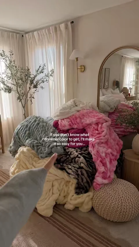 If there’s one color you should get, let it be this #blanket #homebody #cozy 