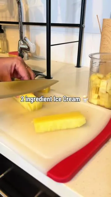 2 Ingredient Strawberry Frozen Yogurt #ninjacreami #cleaneating #icecream #summerwins #tiktokshopdealsforyoudays 