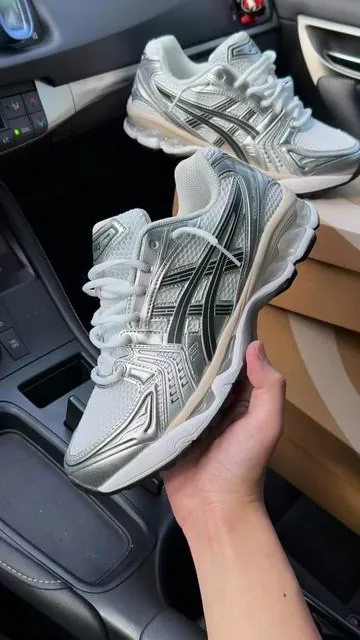 #tiktokshop #SummerWins #asics 