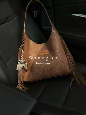 Obsessed 🤎 @Rustic Charm Bootic #purse #hobobag #leatherbag #wranglerbag 