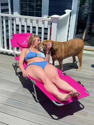 Makes life easier (and tanner) #tanningchair #ostrichtanningchair #dealsforyoudays #tiktokshopsummerturnup 