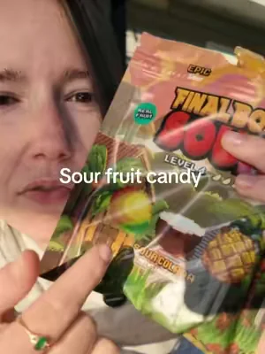 #sourcolada #pinacolada #sourfruitcandy #fruitslices #healthysnacks