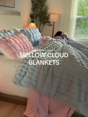 when I’m sad.. I order a new color ☁️🧸☕️💤 #mellowsleep #cozyblanket #mellow @Mellow Sleep 