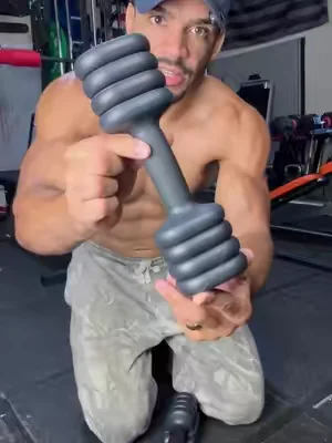 7653674795304881421
