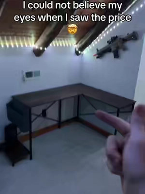 This is the best office and gaming desk and it’s so affordable #fyp #xyzbca #viral #trending #tiktokshop 