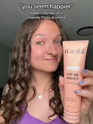 this cream has me in a chokehold 😮‍💨 #frizzyhair #kitschsuperbrandday #superbranddaykitsch #dealsforyoudays #summerwins 