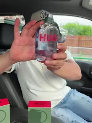 Perfume hugo boss hugo man edt original fragancia fresca, verde y masculina perfecta para uso diario o salir de noche. Huele limpio, seguro y con presencia todo el dia. #hugoboss #hugoman #perfumehombre #fraganciamasculina #tiktokshop 